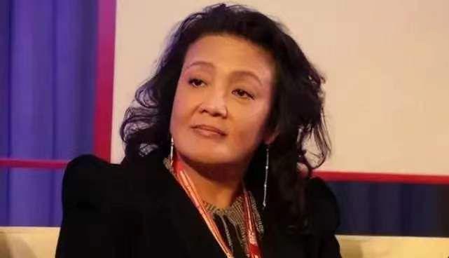 张兰老员工爆料视频大全,揭秘餐饮帝国背后的真相